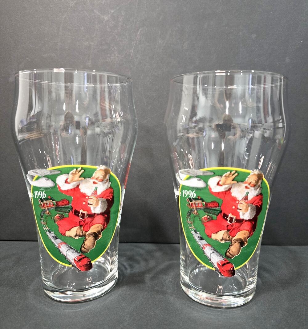 2 - Coca Cola 1996 Christmas Santa Glasses 20 oz - Vintage